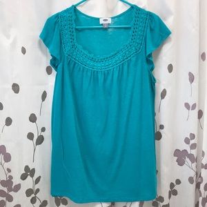 $4 OR FREE WITH ANY PURCHASE! Old Navy Top